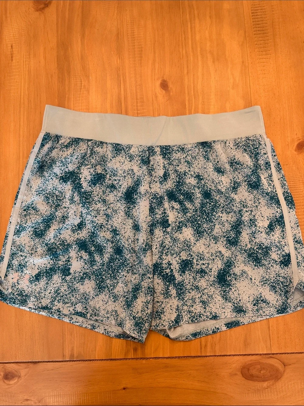 Under Armour Light Blue and Teal Speckled Men's Athletic Shorts